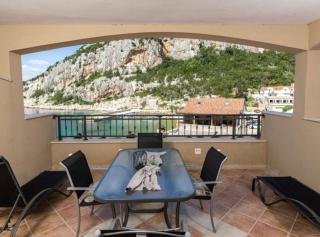 Apartments Ser Zane - Zastražišće - 8