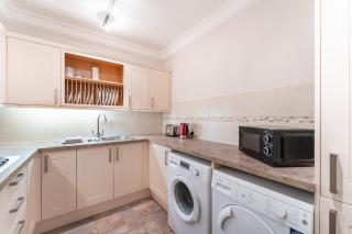 6 Meadowcroft House - 5