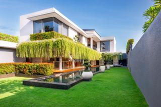 Villa Eighty8 Private Residence with Gym & 20m Pool - Kerobokan - 9