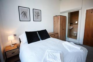 The Opal Suite - Manchester - 8