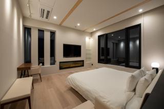 Yuki Sugi at Intuition - 4