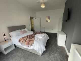 Tyneside Coastal Retreat - Westoe - 2