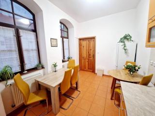 Matilda Old Town Apartment with free parking - Košice - 5