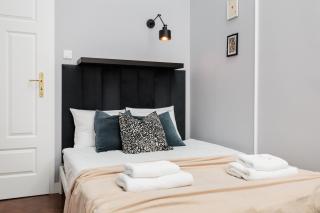 Spacious & Modern 6 Bedroom Apartment - Around The Main Market Square - by Upstairs - Krakow - 6