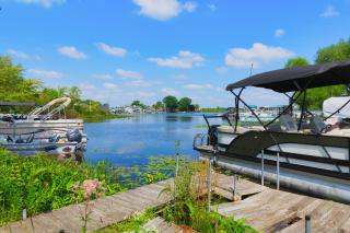Channel Charmer - Located on Gun Lake - prime spot! - Shelbyville - 0