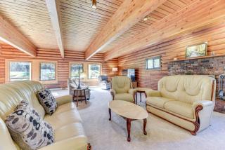 Union Vacation Rental with Golf Course Views! - Union - 7