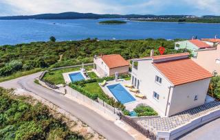 Villa Tesa in Medulin with Sea View - Pomer - 2
