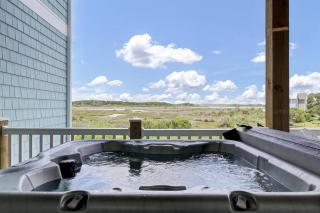 Luxurious 7BR Beach Home Ocean Views, Pool, Hot Tub - North Topsail Beach - 3