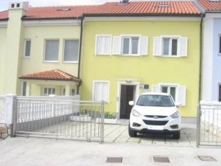 Ferienapartment in Strandnähe, mit Balkon und Meerblick - Novi Vinodolski - 9
