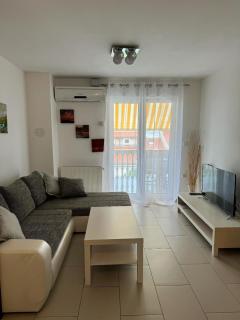 Ferienapartment in Strandnähe, mit Balkon und Meerblick - Novi Vinodolski - 7