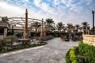 Babylon Rotana Hotel - 3
