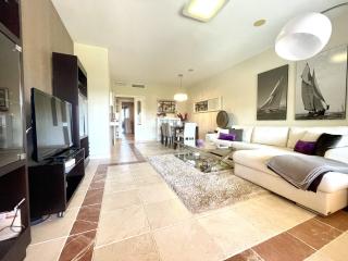 Luxury 2-bed apt in Benatalaya - Estepona - 8