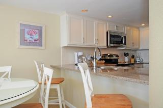 One Seagrove Place 0908 - 3