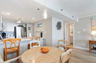 One Seagrove Place 1303 - 3