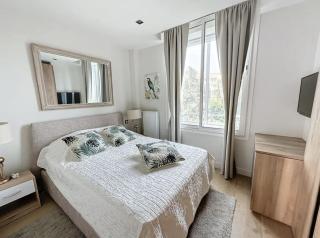 Luxurious 3-Bedroom Apartment with Stunning Sea view - Cannes - 2