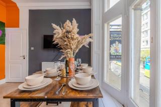2 Bedroom Flat Next to Brighton Station & Beach I Sleep 8 - Brighton & Hove - 7