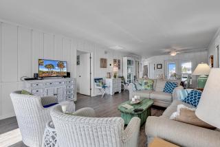 Cherry Grove Cottage - Myrtle Beach - 4