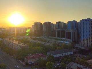 Alpine serenity deLuxe apartment with MOUNTAIN views near the ADK shopping center and Sairan METRO station - Almaty - 4