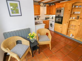 Old Town Cottage - Stratford-upon-Avon - 4