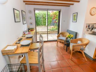 Old Town Cottage - Stratford-upon-Avon - 3
