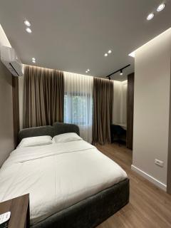 Ylli - Tirana - 5