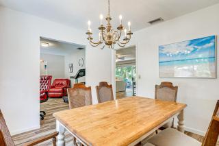 Valrico Vacation Rental about 10 Mi to Dinosaur World! - Valrico - 1