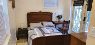 Cosy new studio with yard space in Miami - 9