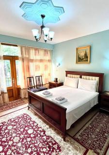 Villa Parku Rinia - Korçë - 1