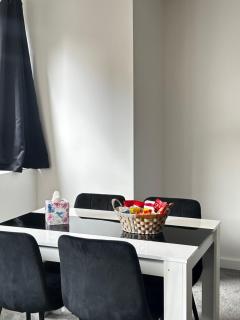 Stylish Central Retreat - Sheffield - 9