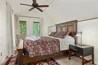 Big Pine Holler-1 Mi to Beaver Lake-Cabin-Hot Tub - 6