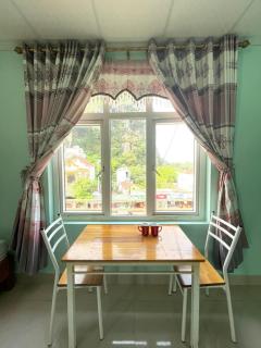 Bee Backpackers Hostel - 3