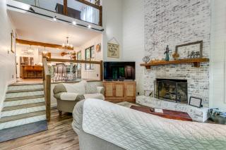 Deck and Fire Pit Bliss Mountaintown Creek Cottage! - Ellijay - 6
