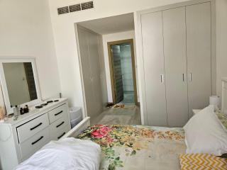 1 bed fully furnished with attach bath - Dubai - 8