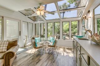 Modern Hilton Head Retreat Walk to Beach and Golf! - Hilton Head Island - 4