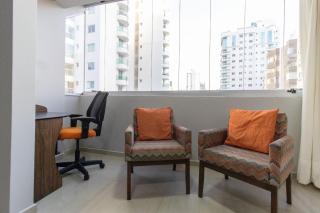 CDL52 - 2 Dorm, Climatizado, Esq. Av. Brasil - 1