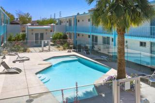 Prime DTPH Location w Pool - Phoenix - 7