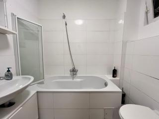 Economy 2BR Apartment Next to Prater Amuesement Park - Vienne - 2