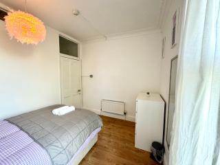 Adorable room near City Centre - Bristol - 4