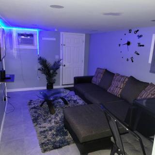 Homely 3 Bedroom unit - Newark - 8