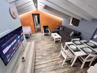 Colorful House (Attic) - Kremasti - 6