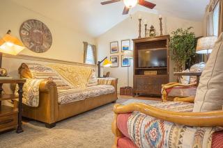 Sasquatch Lode CD Sleeps 22 - Gatlinburg - 1