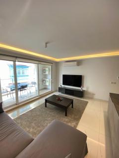 Tigné Sliema Three Bedrooms Apartment - Sliema - 8