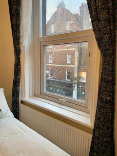 Russell Square Private Rooms - London - 3