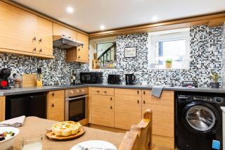 Castle Bay Apartment - Scarborough - 7
