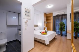 Acropolis one road up - Atene - 4
