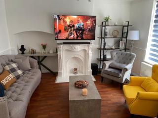 Peeams abode - Dagenham - 9