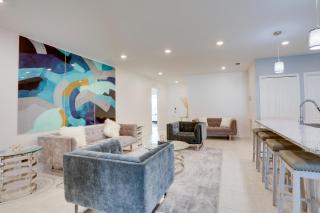 6 Mi to River Park Marina, Boardwalk Home with Pool - 4