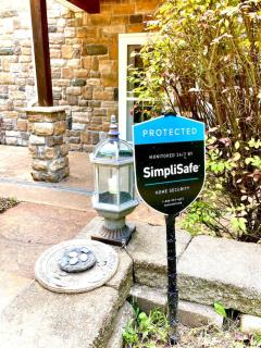 Serenity House Retreat Near MKT - 6