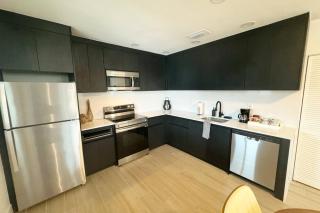 Stylish Wynwood Retreat Near Art District - Miami - 5