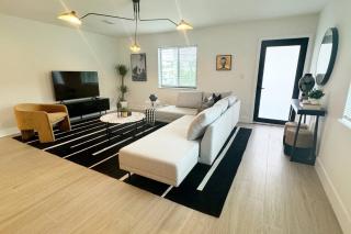 Stylish Wynwood Retreat Near Art District - Miami - 2
